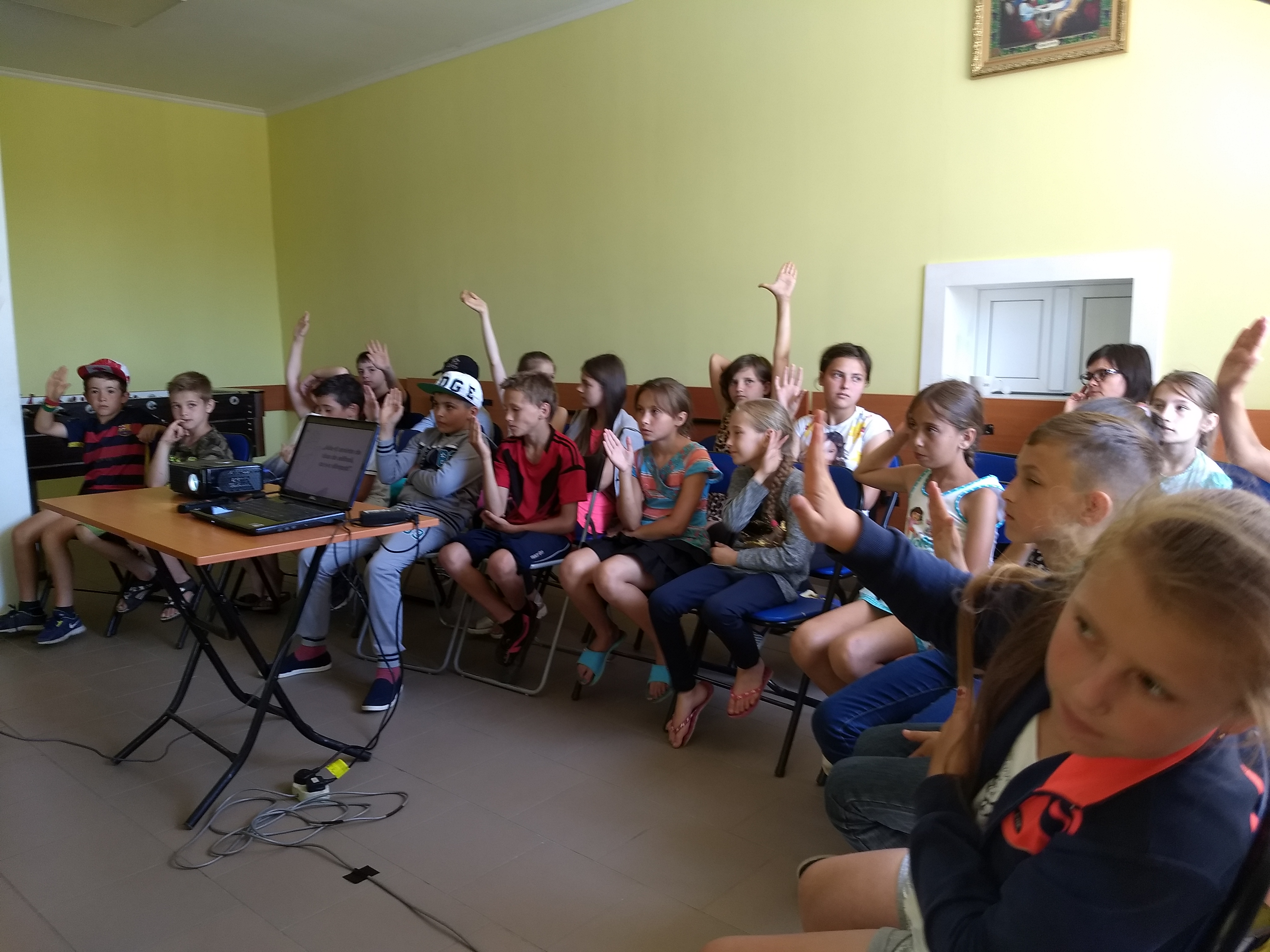 Project Childeren Activities at Community Center Wings of Hope